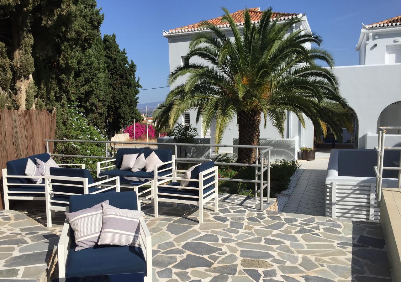 Oltremare Inn Spetses Town Exterior photo