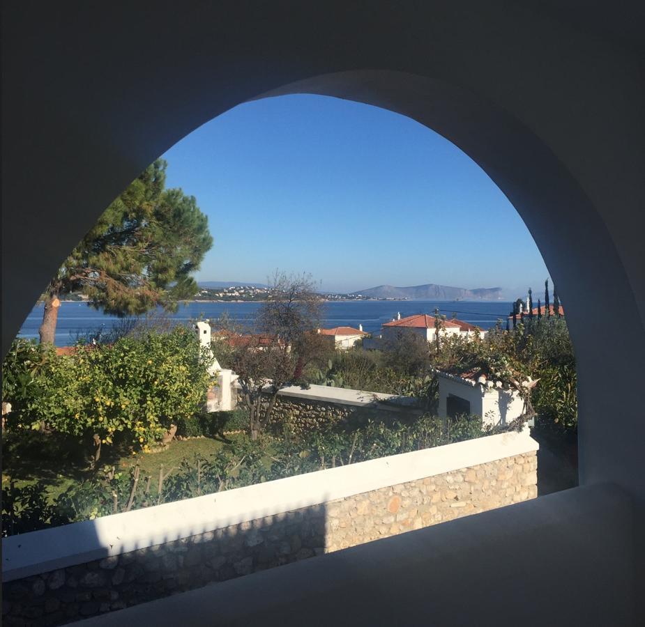 Oltremare Inn Spetses Town Exterior photo